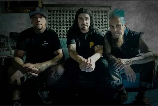 fieldy stillwell, Video: KORN Bassist FIELDY Talks About The Latest Release From His Band STILLWELL