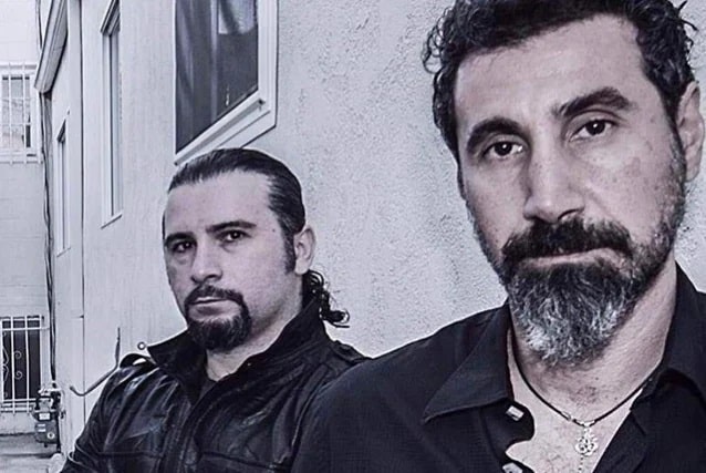 SYSTEM OF A DOWN’s SERJ TANKIAN ‘Frustrated’ With TRUMP Supporter Drummer JOHN DOLMAYAN