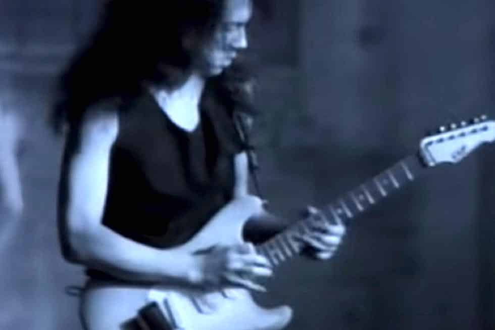 The Signed KIRK HAMMETT Guitar From METALLICA’s ‘One’ Video Sells For $112,500