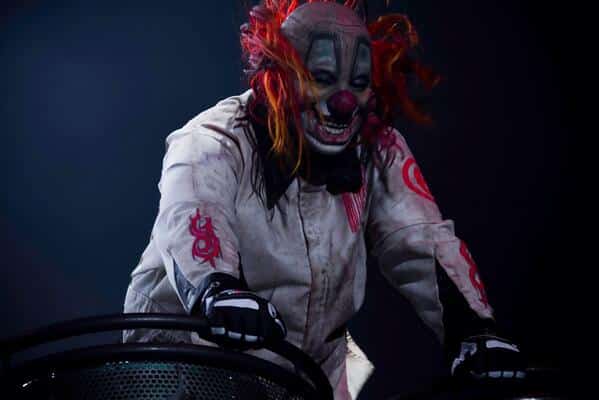 slipknot clown solo songs, SLIPKNOT’s ‘CLOWN’ Drops Two More Solo Tracks: “Listen To The Whispers” And “Trip In Blue”