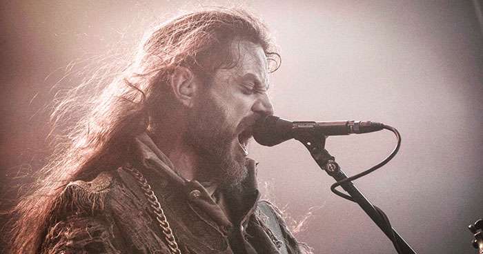 FLESHGOD APOCALYPSE Frontman Seriously Injured In Rock Climbing Accident