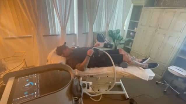 VINCE NEIL Doing A ‘Revolutionary’ Fat-Burning Treatment To Slim Down For MÖTLEY CRÜE Tour