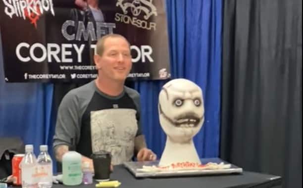SLIPKNOT’s COREY TAYLOR Gets The Ultimate Cake For His 48th Birthday