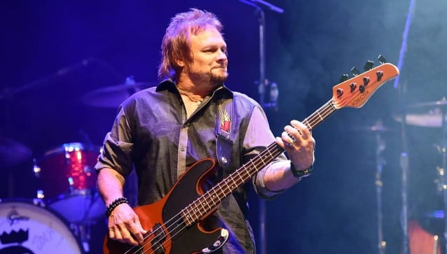michael anthony van halen, MICHAEL ANTHONY Confirms He Was Involved In Talks About VAN HALEN Tribute Tour