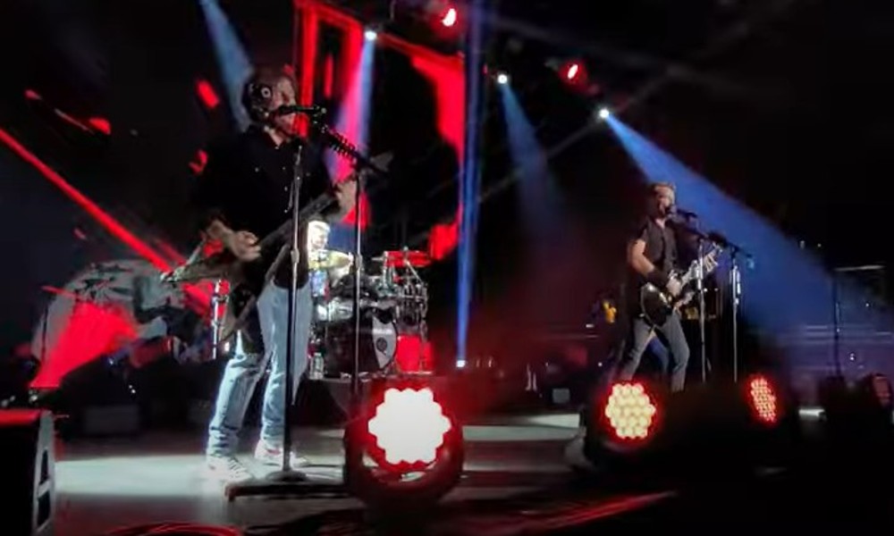 Video: NICKELBACK Hits The Stage For First Performance In Over Three Years  - Loaded Radio