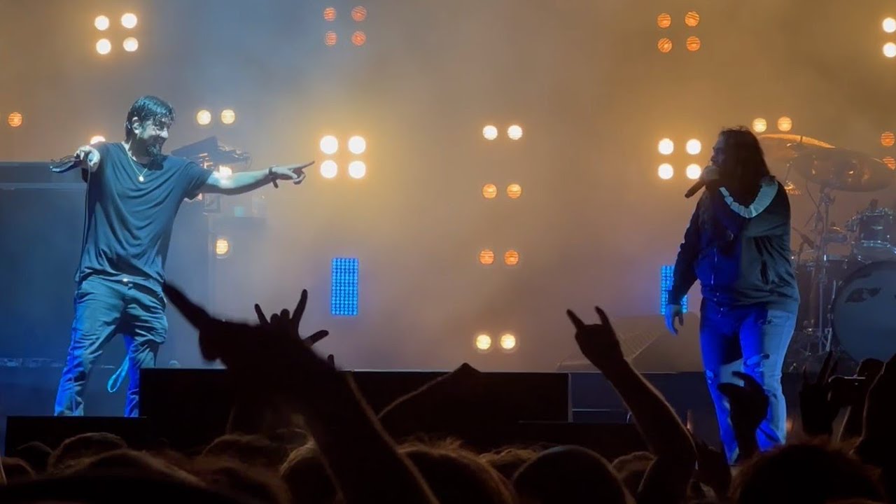 Video Thumbnail: Deftones – Headup live with Max Cavalera Brisbane 2022