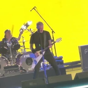 Metallica live debut of “Lux Aeterna”