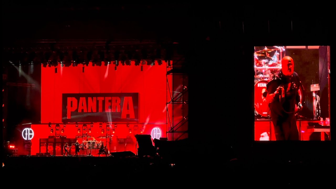 Video Thumbnail: USE MY THIRD ARM 🫳🏼 LIVE – PANTERA 2022 – FIRST SHOW – Hell and Heaven Festival 👹 – 02.DEC.2022