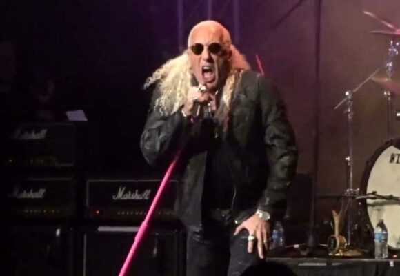 twisted sister, TWISTED SISTER&#8217;s 40th-Anniversary Edition Of &#8216;Under The Blade&#8217; To Include Early Covers LP