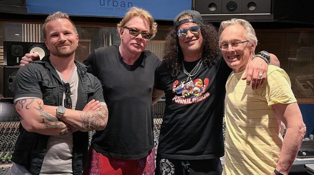 New GUNS N' ROSES Music On The Horizon? SLASH And AXL ROSE Spotted In ...