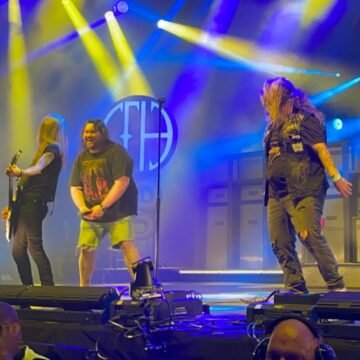 Pantera - Walk feat. Max Cavalera, Wolfgang Van Halen and Mike DeLeon (Lisbon, Portugal) Evil Live