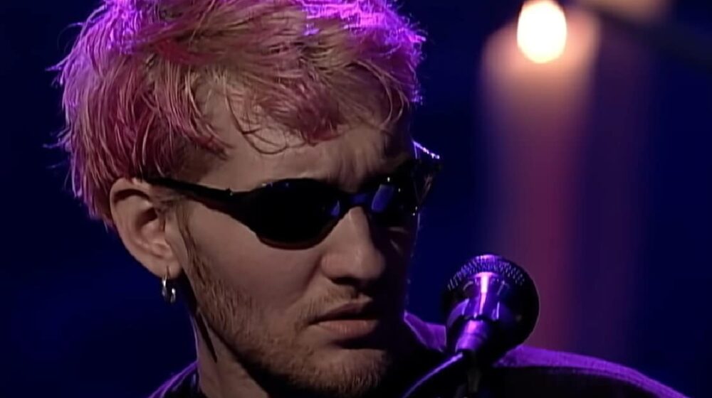 layne staley,alice in chains,layne staley death,layne staley girlfriend,layne staley cause of death,layne staley music groups,layne staley songs,layne staley height,layne staley daughter,layne staley unplugged,alice in chains singer,alice in chains singer died,alice in chains singer death cause,layne staley facts,layne staley last photo,layne staley last photo 2002,layne staley death scene, LAYNE STALEY: 13 Facts Revealed About ALICE IN CHAINS&#8217; Late Vocalist