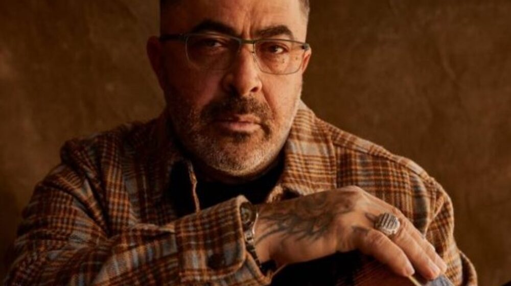 AARON LEWIS Shares Acoustic Version Of 'Let's Go Fishing' - Loaded